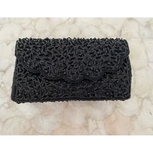 Vintage, hand beaded bijoux terner clutch